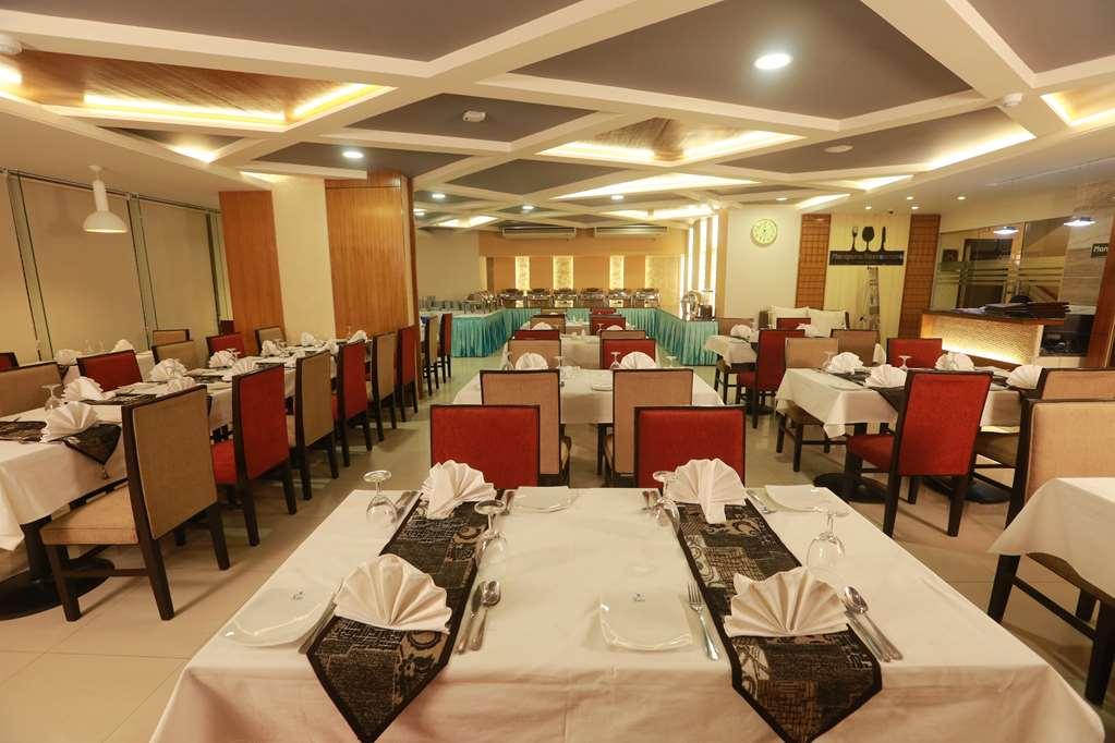 דאהקה Asia Hotel & Resorts מסעדה תמונה